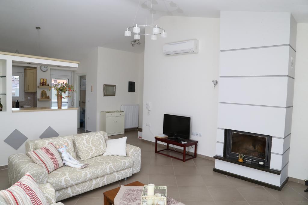 Konstantinos Luxury Apartment Керамоті Екстер'єр фото